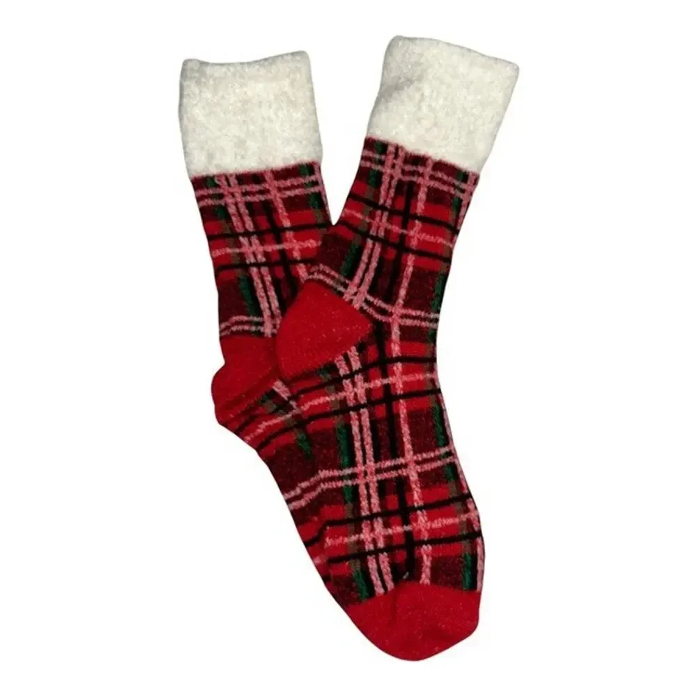 2 Pairs Magellan Outdoors Lodge Crew Socks Pink Geo Red Plaid Aloe Infused 6-10